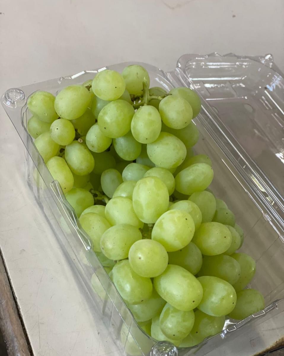 Fresh Grapes gallery image 3